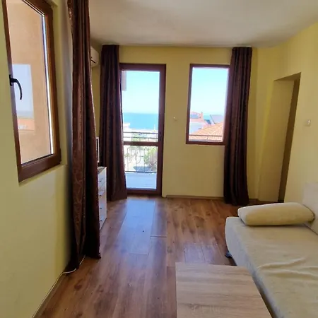 Vind بيت ريفي تشيرنوموريتس