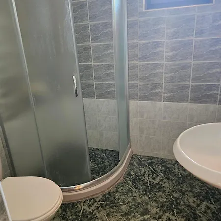 Vind * 切尔诺莫雷茨